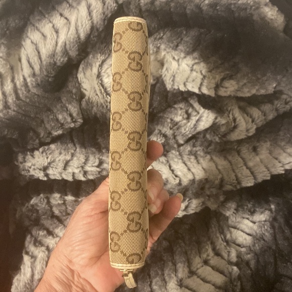 Authentic Gucci GG Monogram Zip Around Wallet - Picture 6 of 14